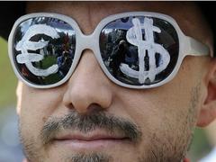 Investors Have Little Confidence Europe, United States Can Lower Debt