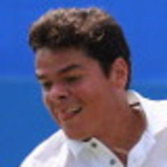 Raonic bombs out