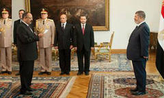egyptian president mohamed morsi appoints former terrorist adel mohamed al-khayat as head of tourist region