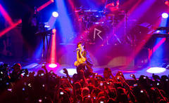 Video footage shows Rihanna 'hitting fan' in Birmingham - watch